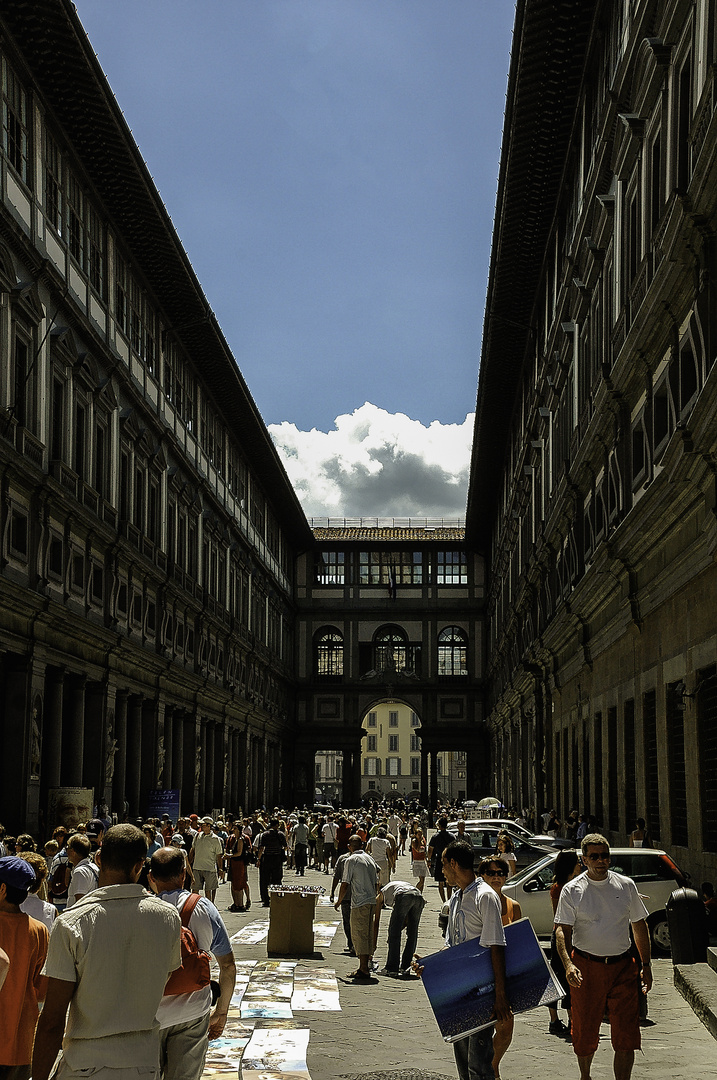 Piazzale degli Uffizi