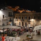 piazzetta notturna di Ostuni