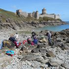 Pic-nique sur la plage près du Fort La Latte (Côtes d'Armor)