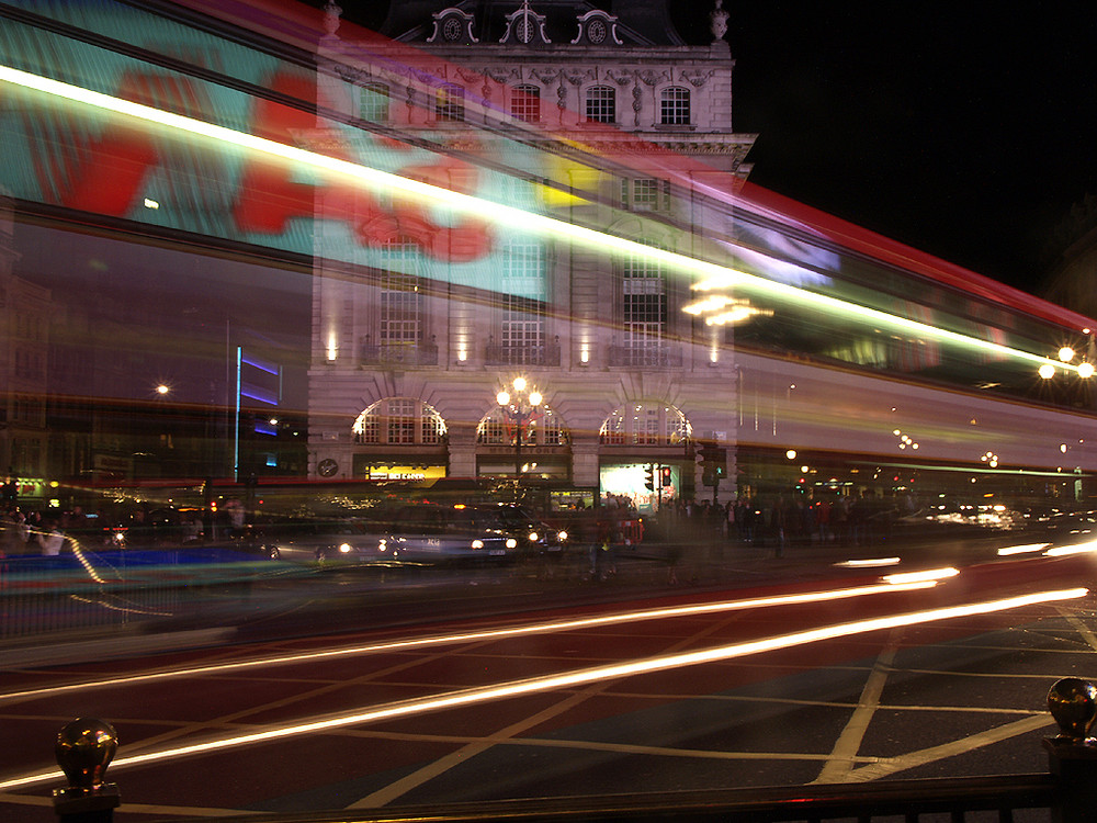 Picadilly Circus bei Nacht