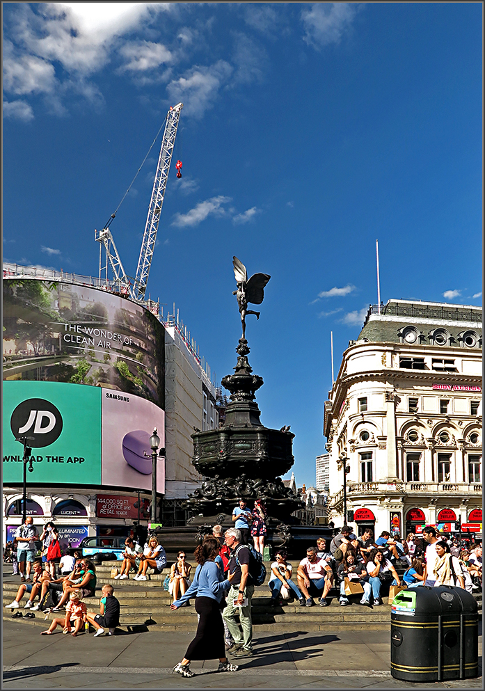 Piccadillly Circus - London