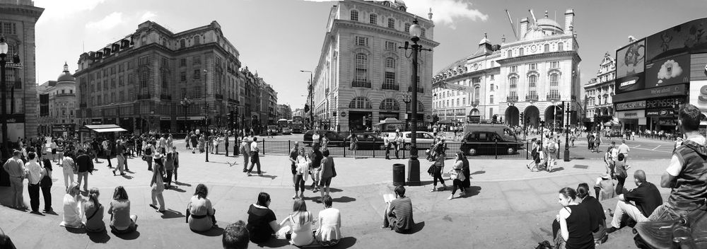 Piccadilly circus