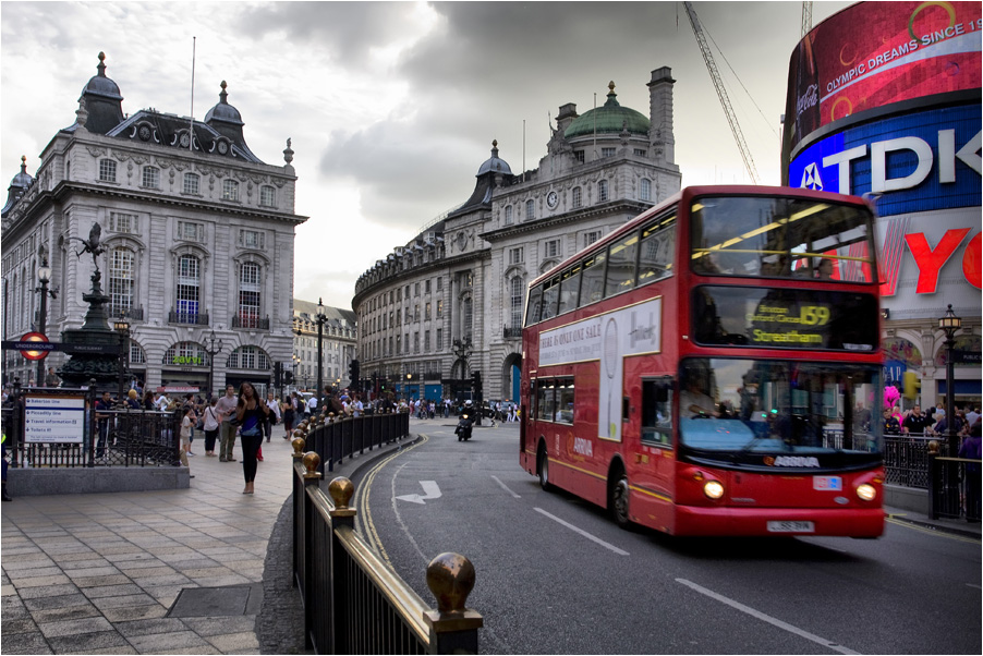 Piccadilly Circus