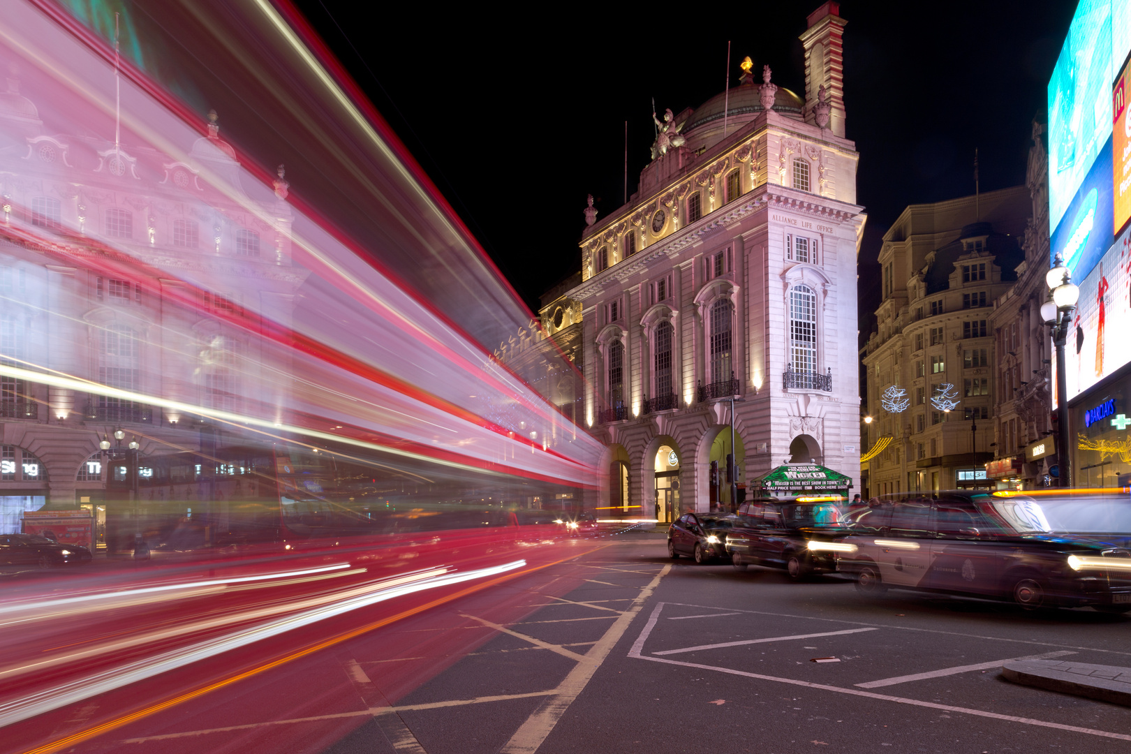 piccadilly circus