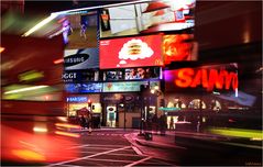 - Piccadilly Circus -