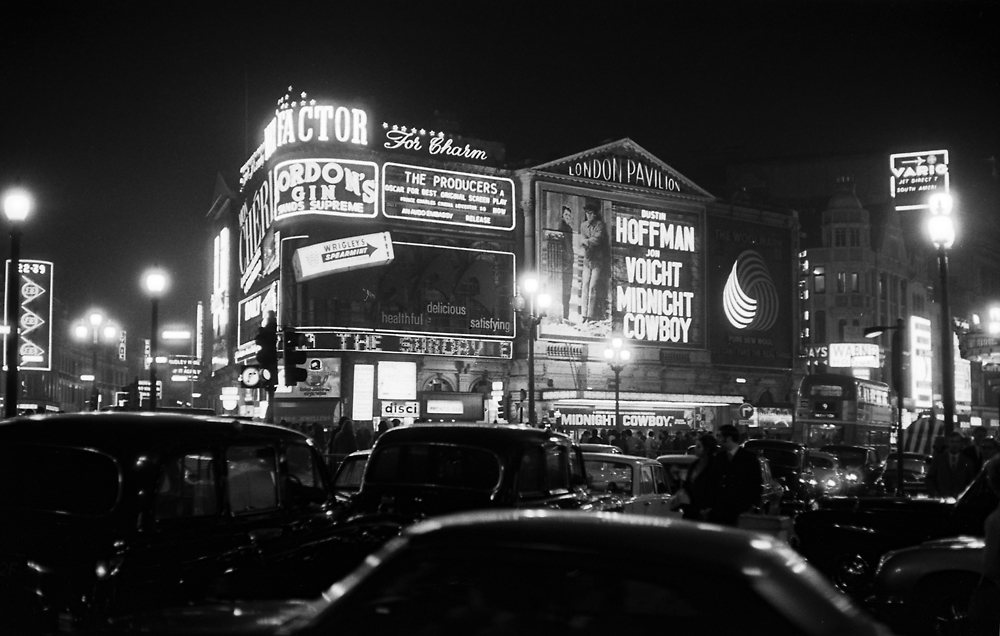 Piccadilly Square 1969