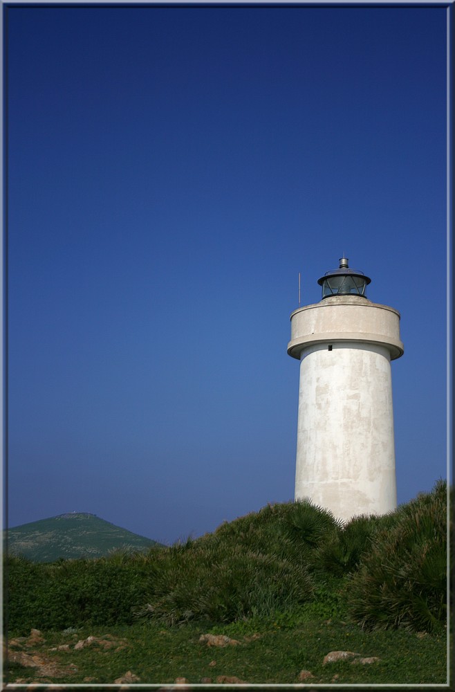 Piccolo faro senza mare