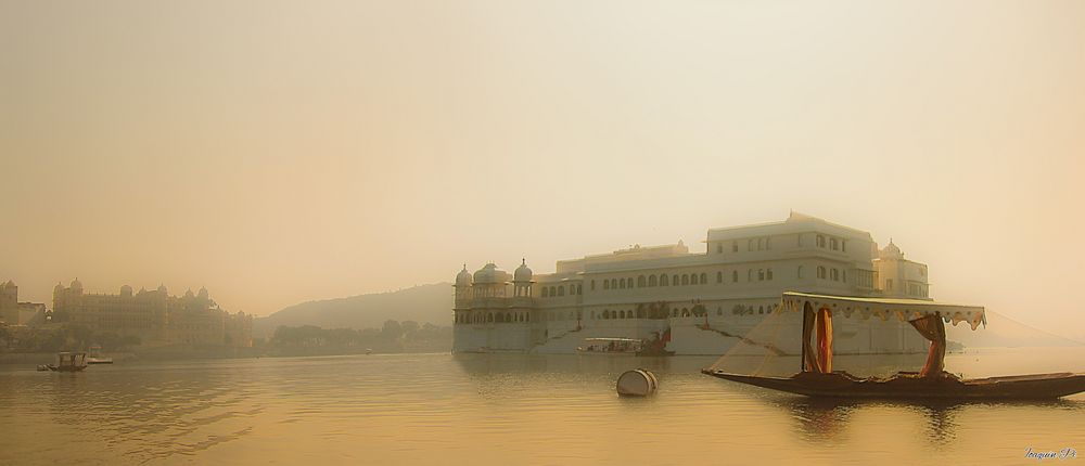 Pichola lake