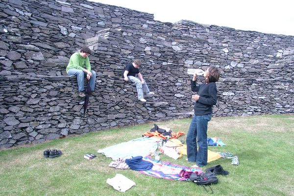 Picknick in der Trockenmauer