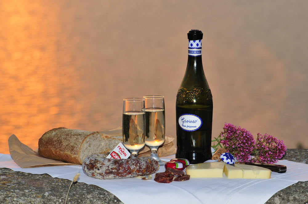 Picnic vor dem berühmten Sonnenuntergang bei Capri