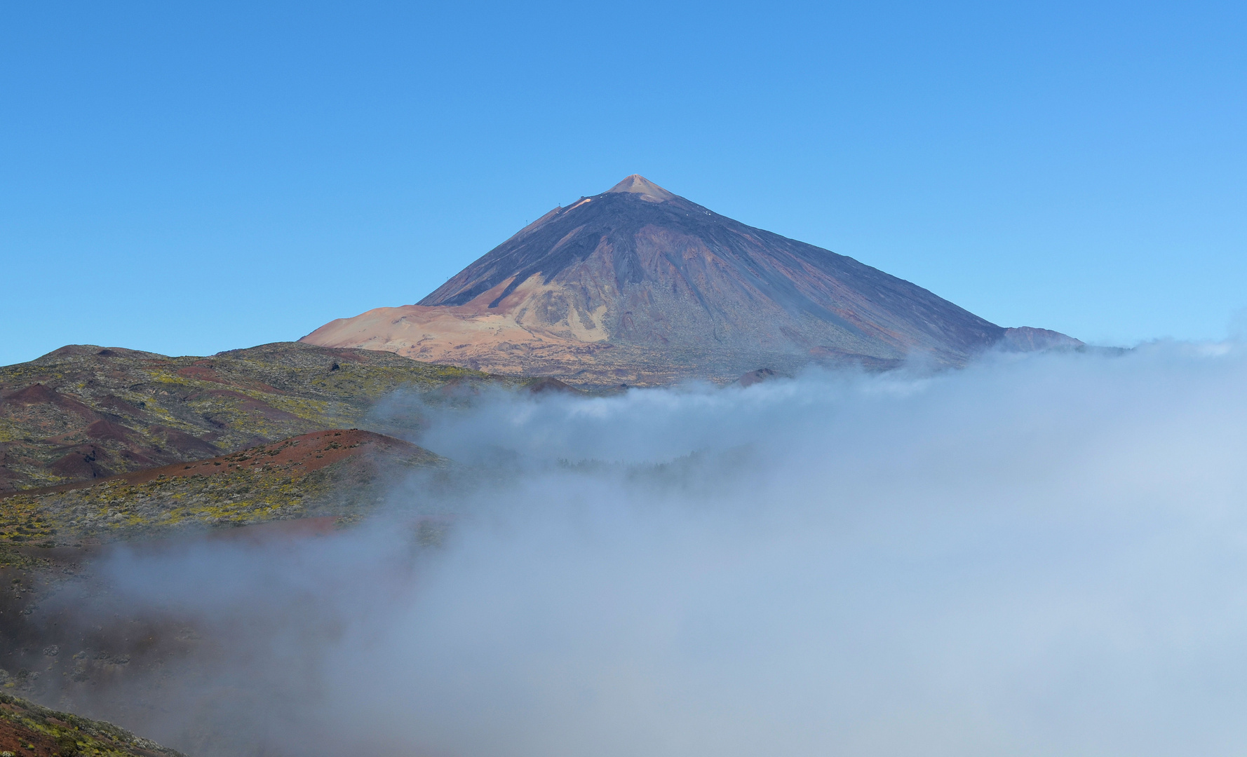 Pico del Teide in Wolken gehüllt