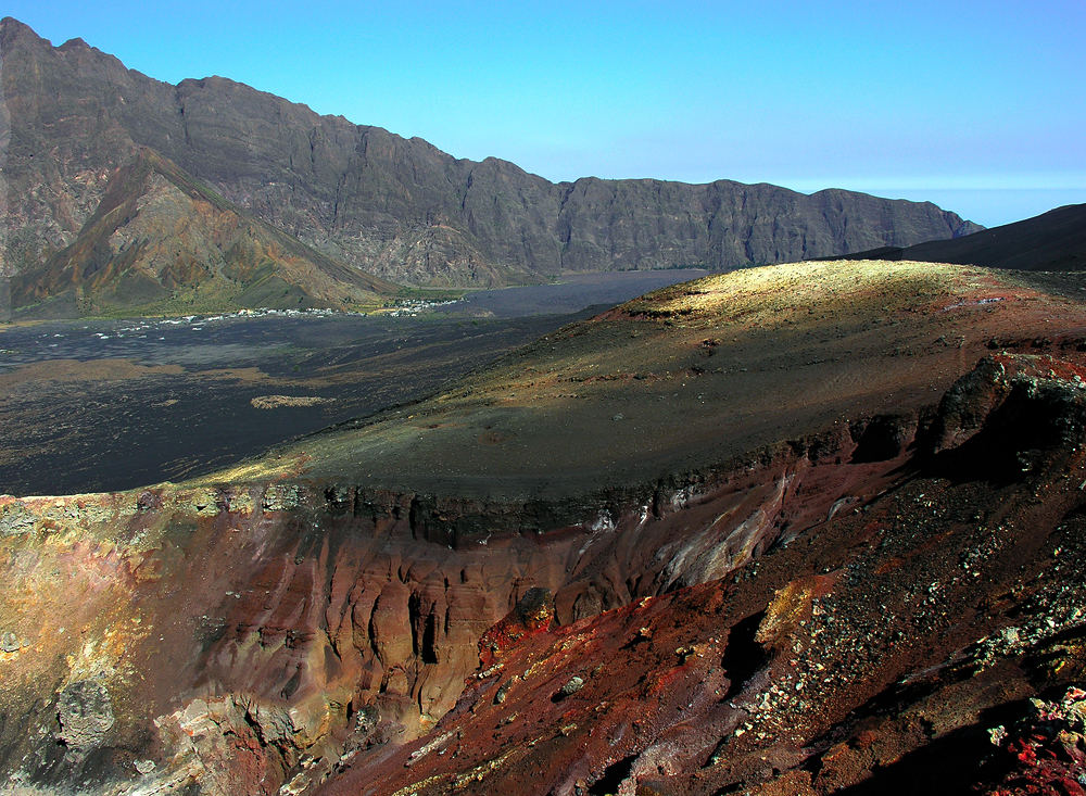 Pico Pequeno - Ilha do Fogo