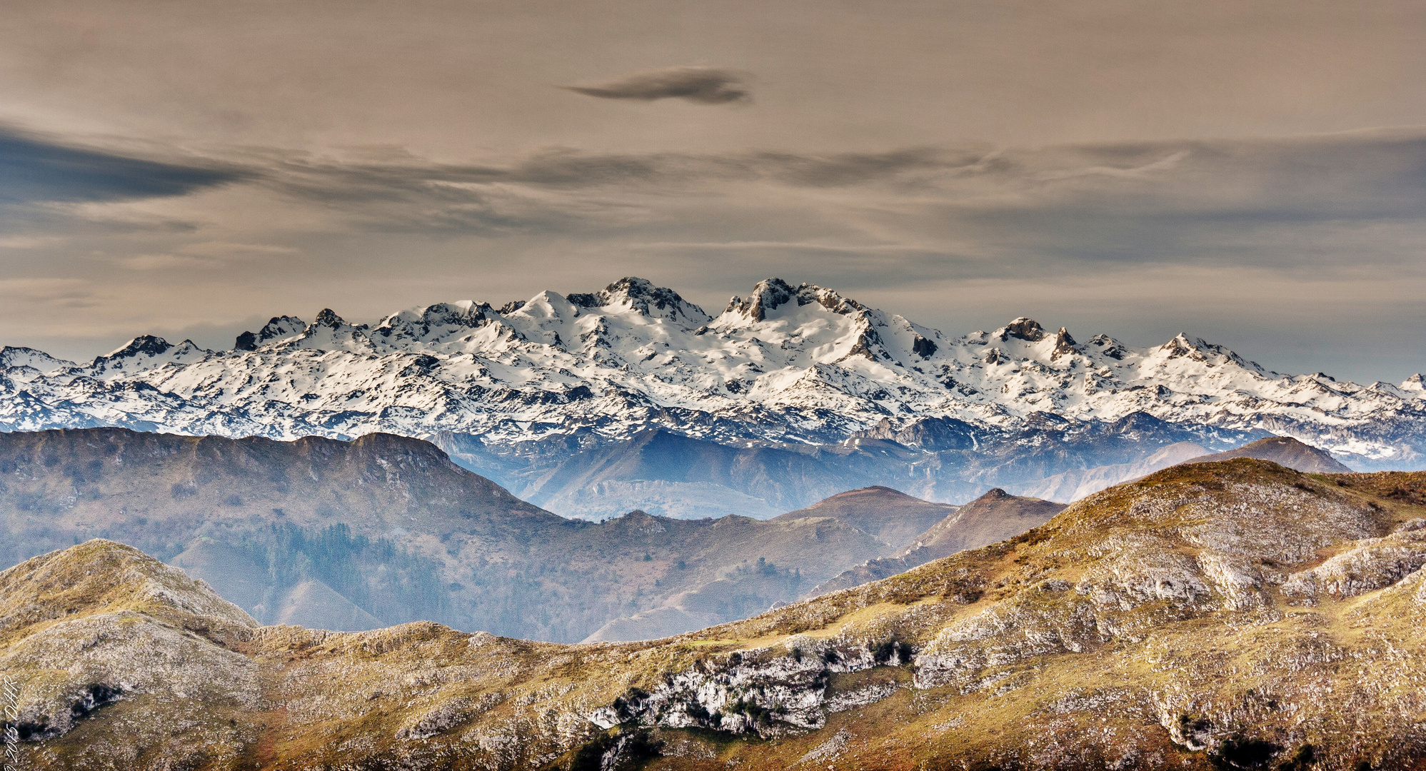 Picos de Europa, vistos desde el Alto del Torno