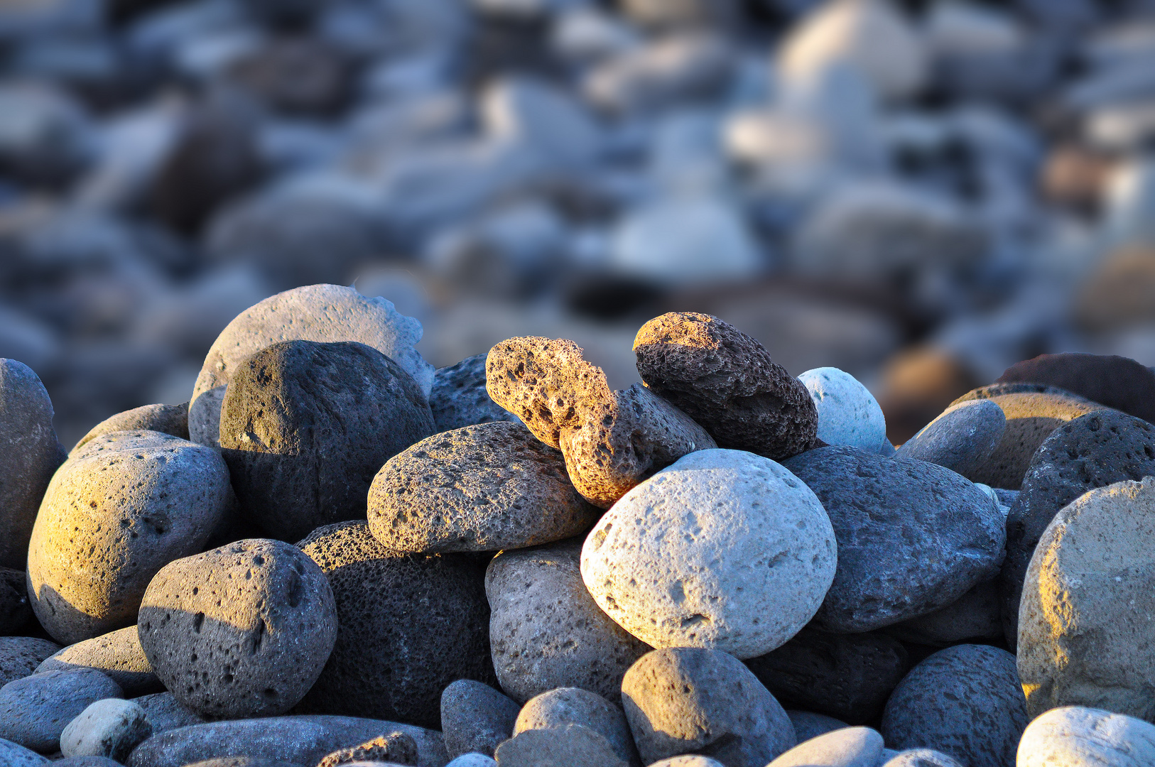 Piedras en la playa