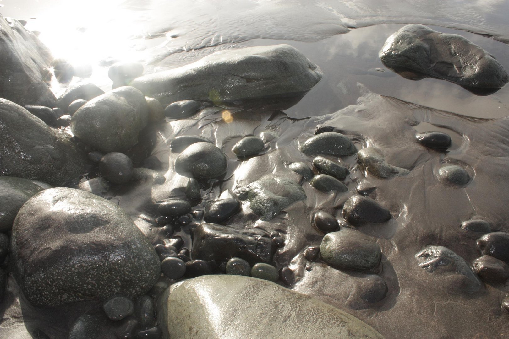 Piedras y mar