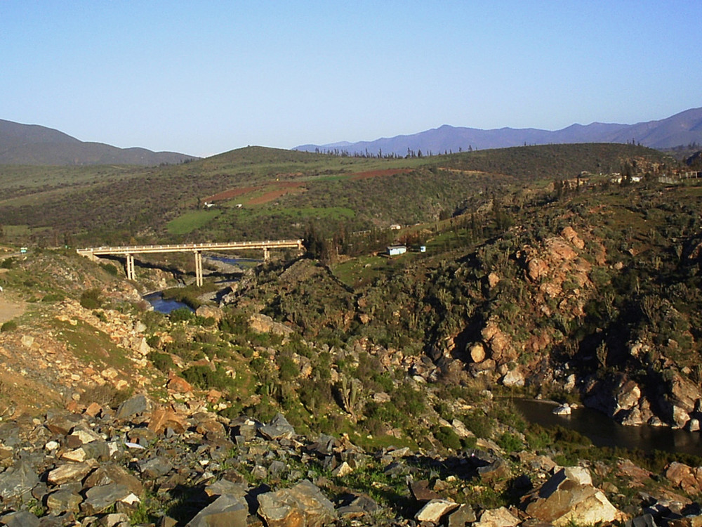 Piedras y puente