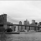 Pier 17 und die Brooklyn Bridge