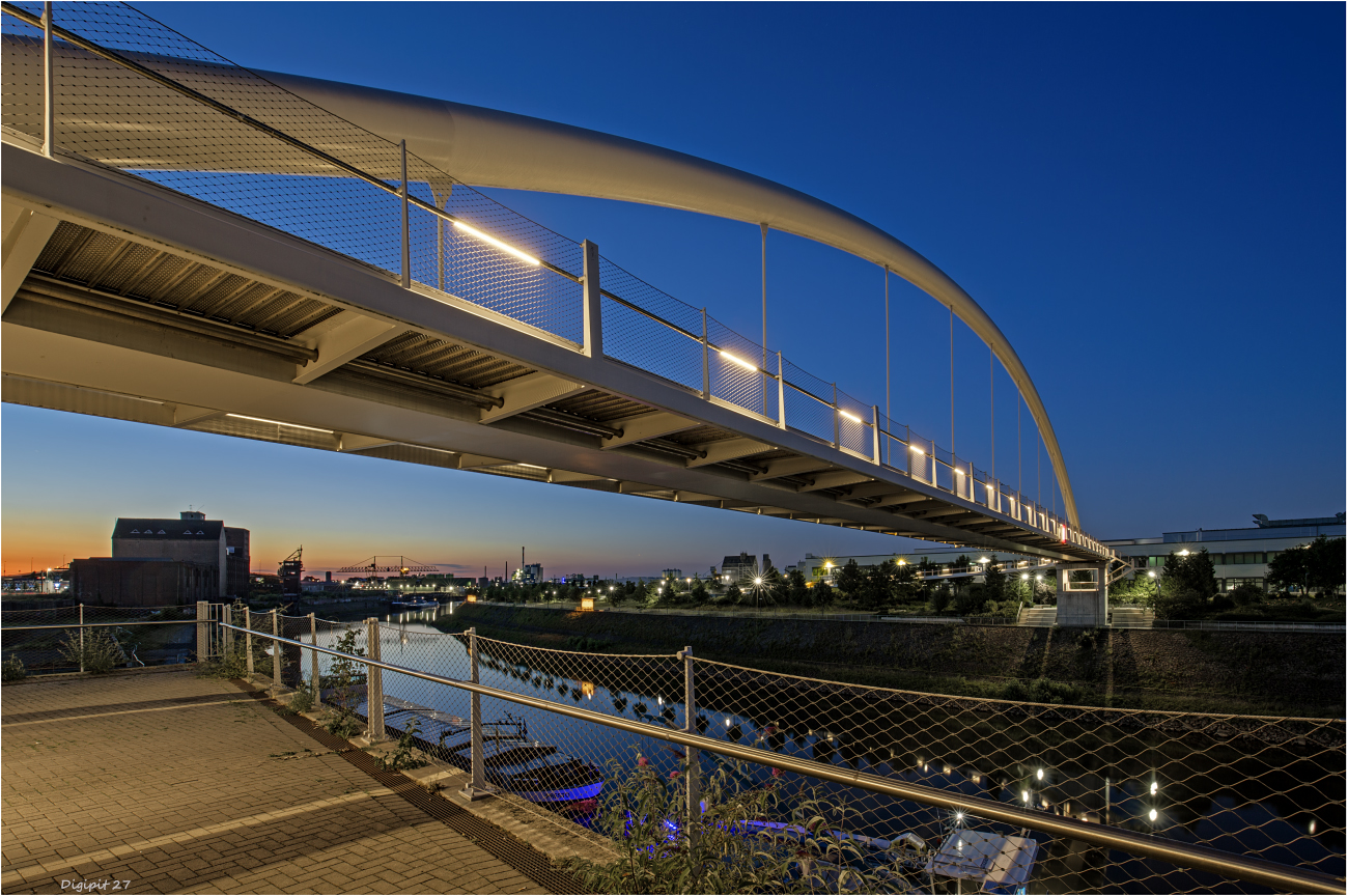 Pierburgbrücke Neuss 2022-01