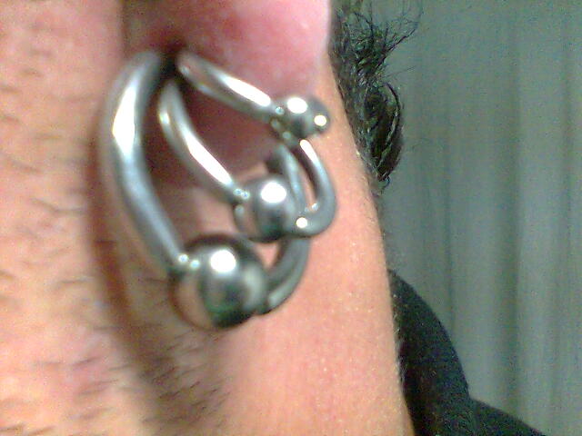 PIERCING TRIPLE EN OREJA