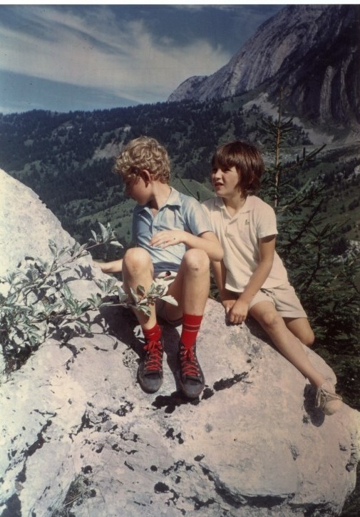 Pierre et Loïc vers les années 1970 en montagne