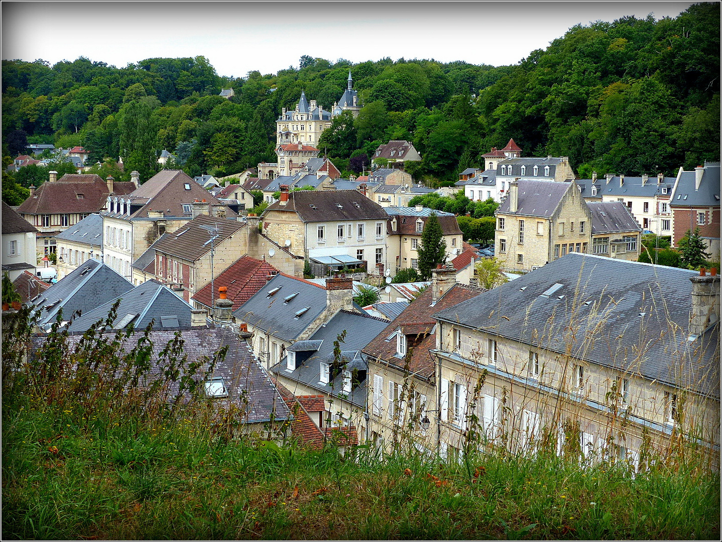 PIERREFONDS -- -48 --