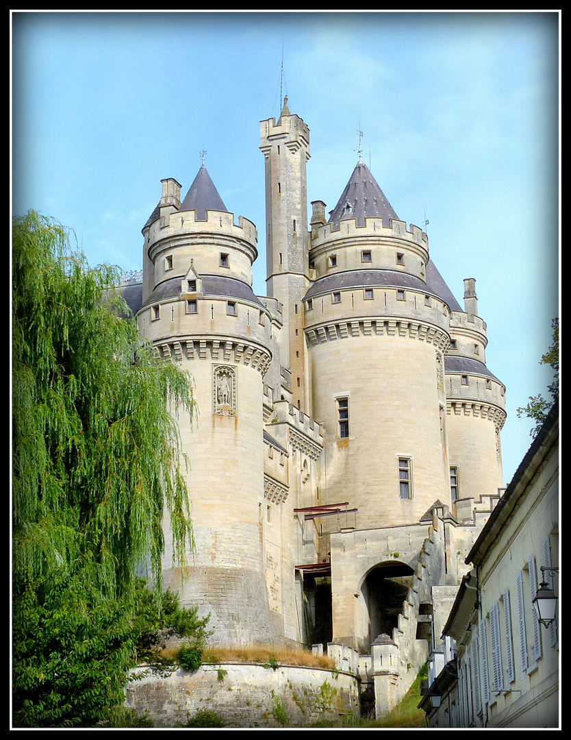 PIERREFONDS -- -49 --