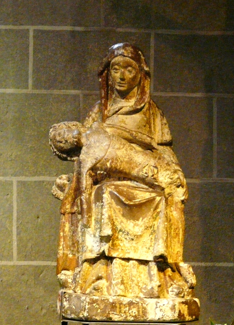 Pieta ( Eglise du Puy en Velay)