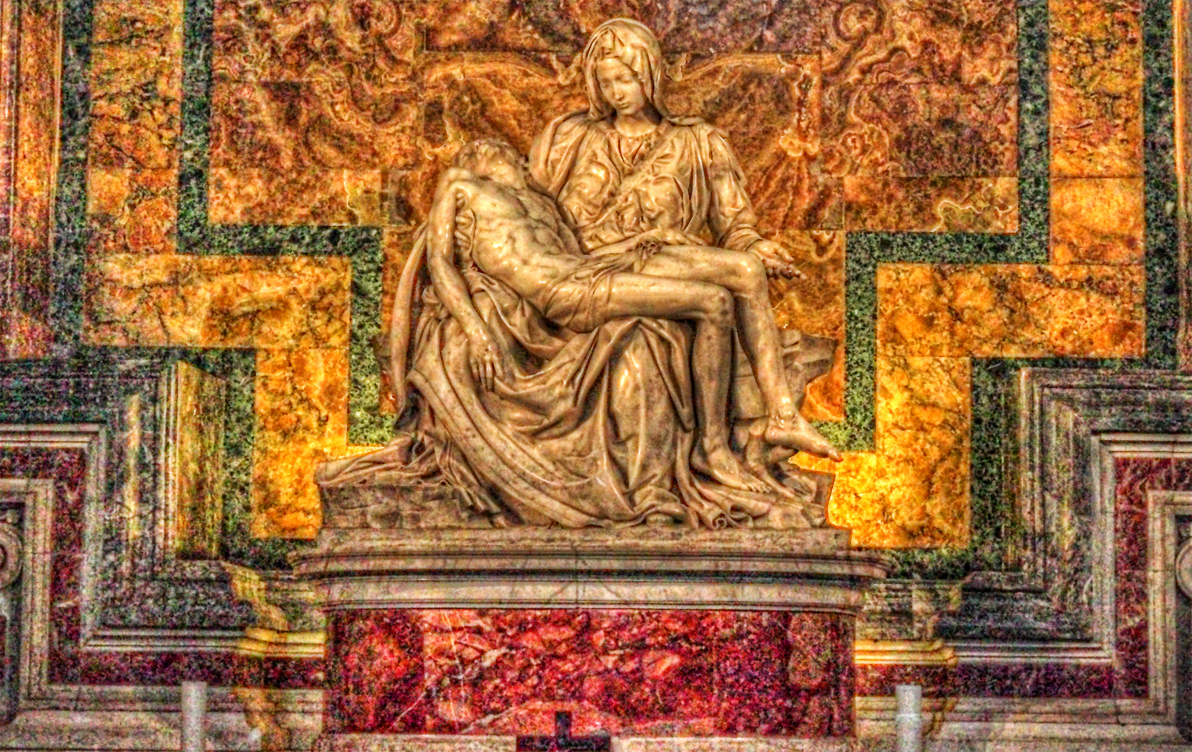 Pietà von Michelangelo