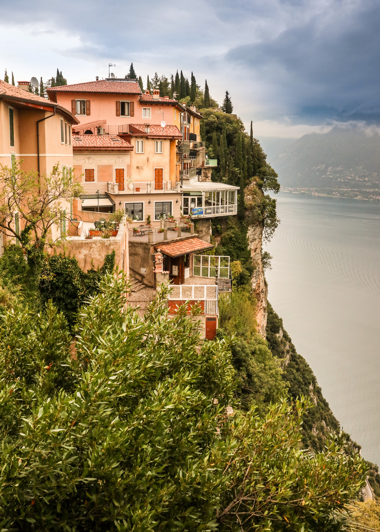 Pieve am Gardasee Foto & Bild world, italien, landschaft Bilder auf