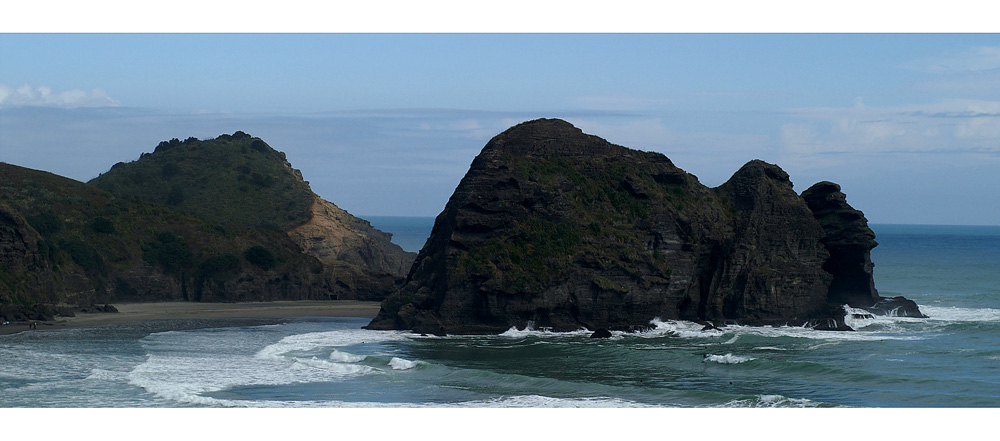 Piha, Surfers Paradise II