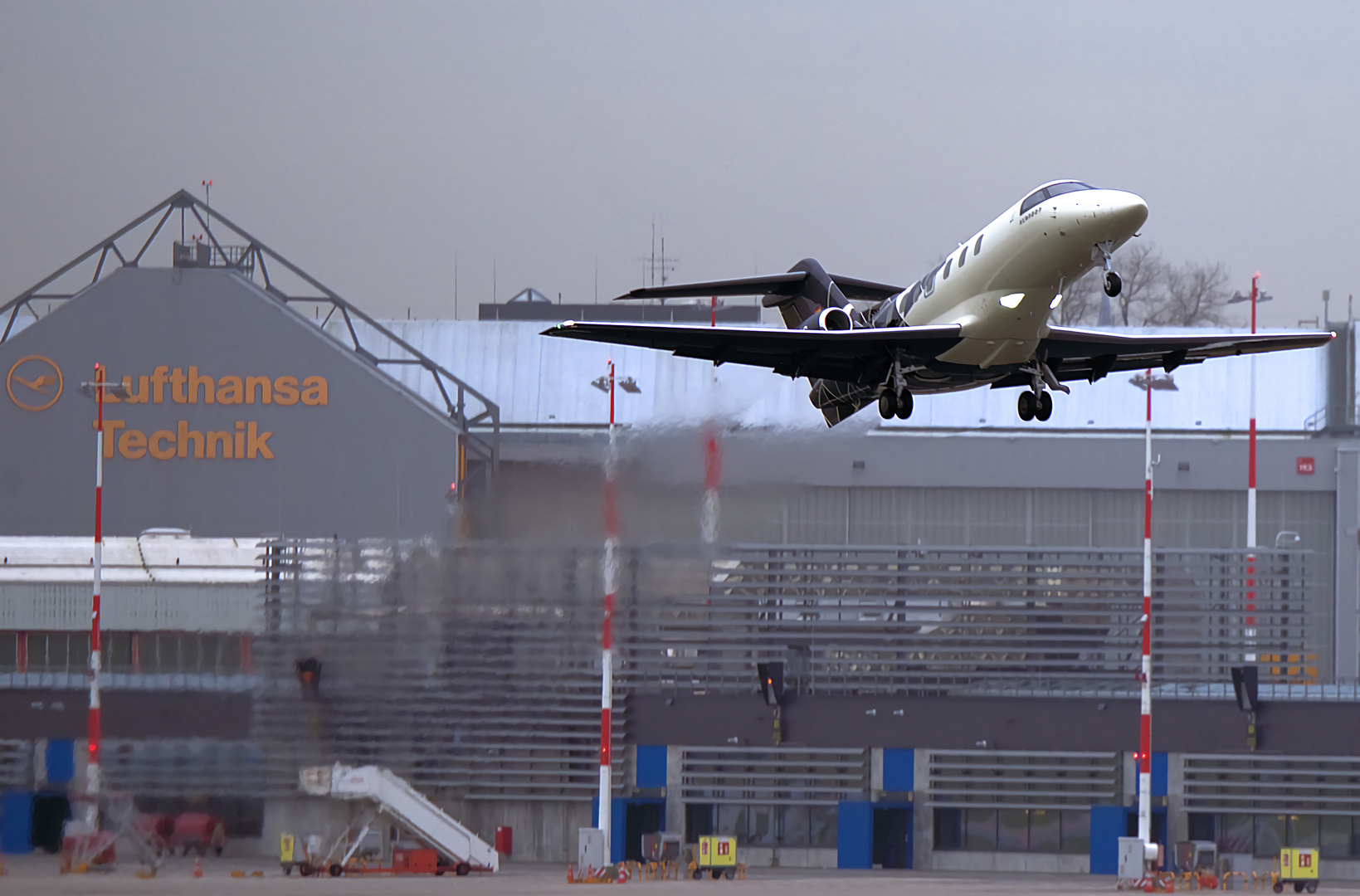 Pilatus PC-24 - Platoon Aviation 