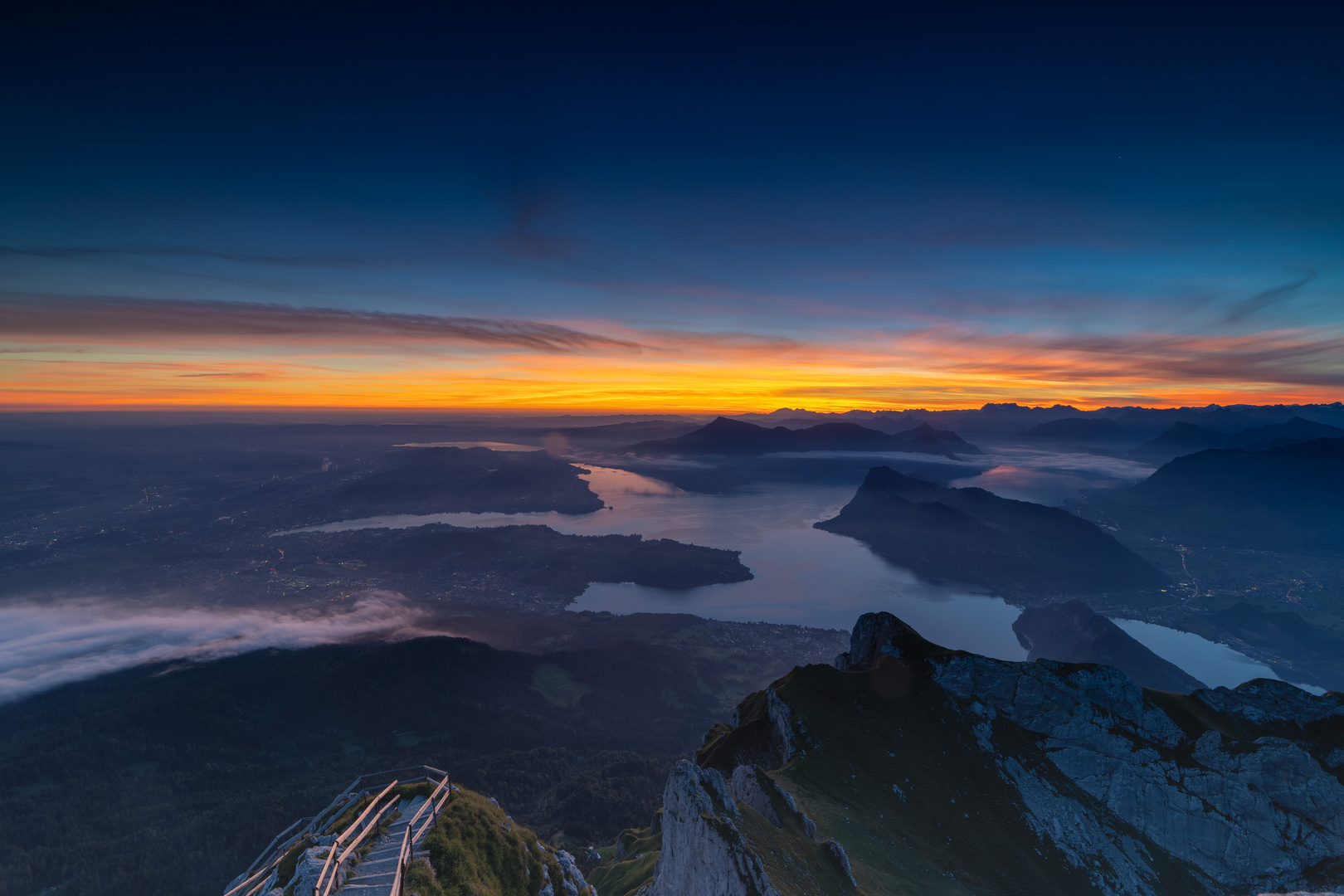 Pilatus Sonnenaufgang über dem Vierwaldstätter See