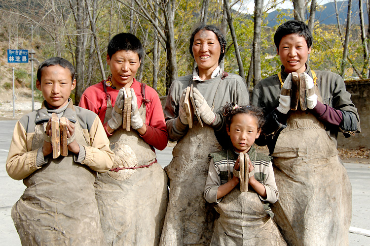 Pilgerfamilie in Tibet