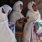 [ Pilgrims Praying at Lalibela ]