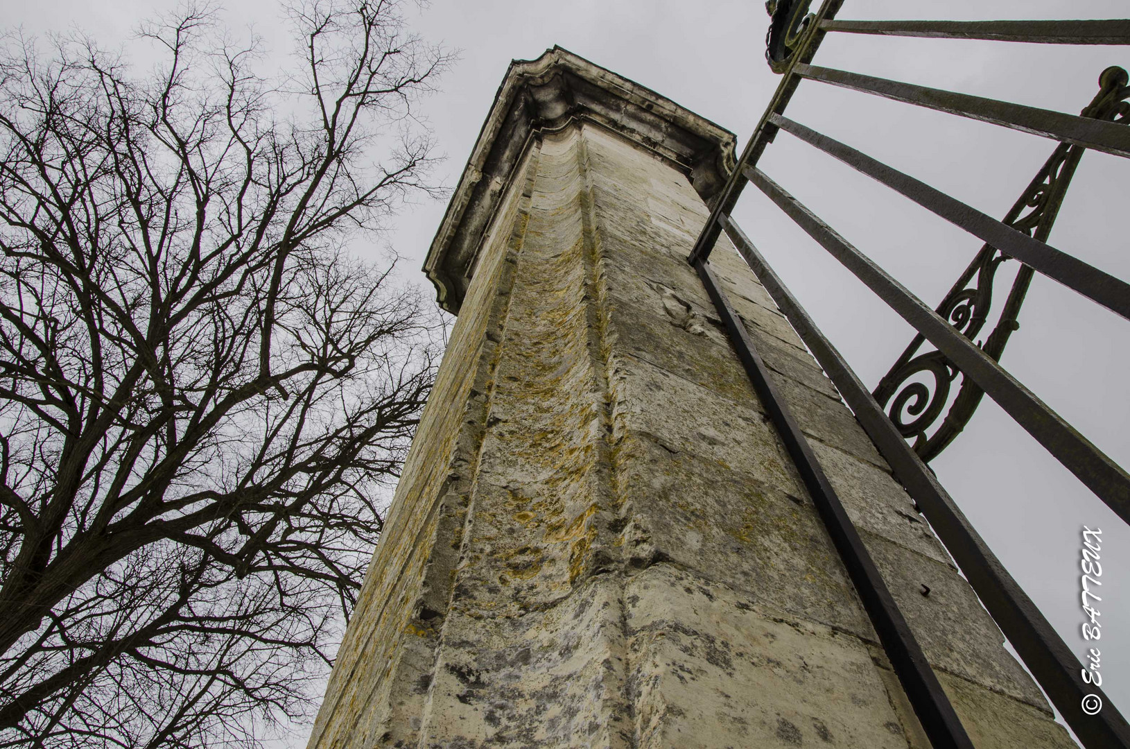 Pilier de grille de chateau