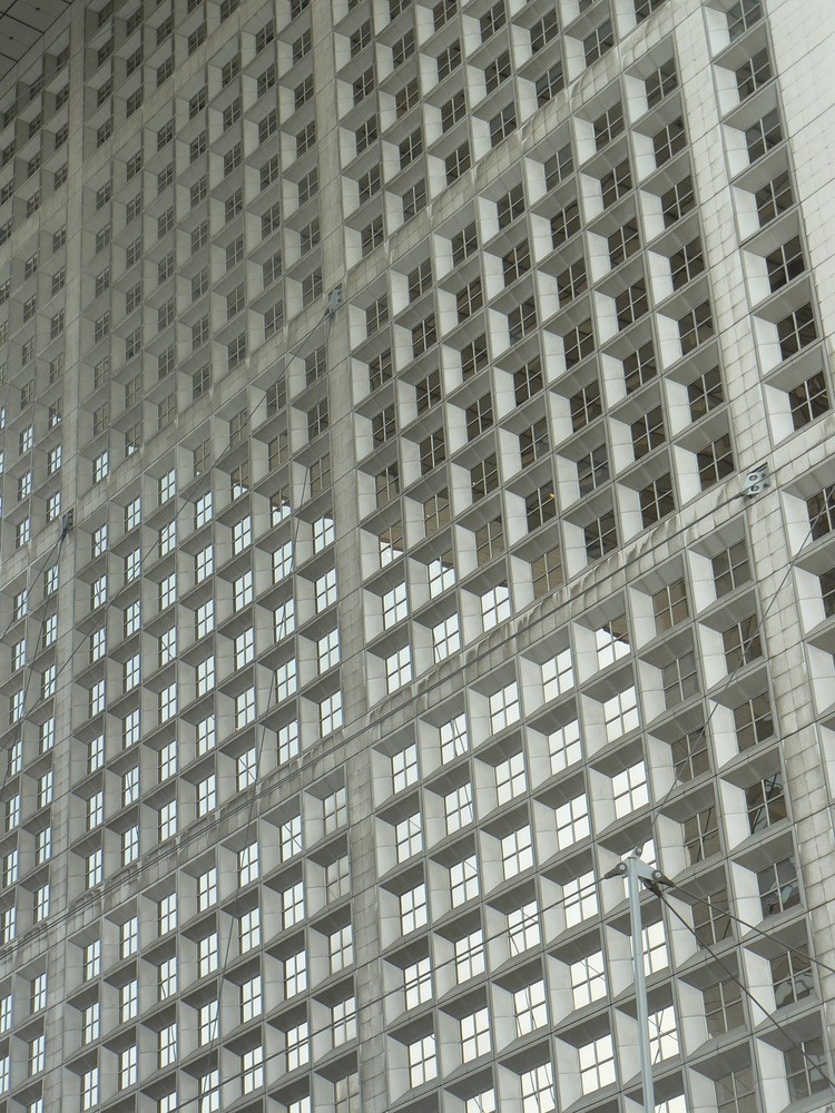 pilier de la grande arche