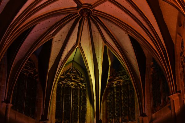 Pillars Of The Earth, Ken Follett