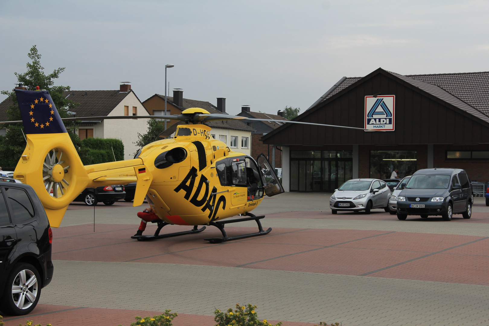 Pilot steht noch an der Kasse