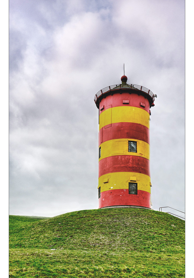 Pilsumer Leuchtturm mit Herz