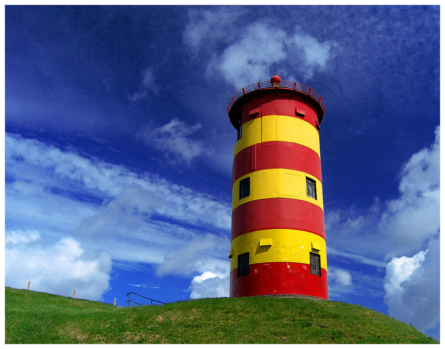 Pilsumer Leuchtturm (Ostfriesland, südlich Greetsiel)