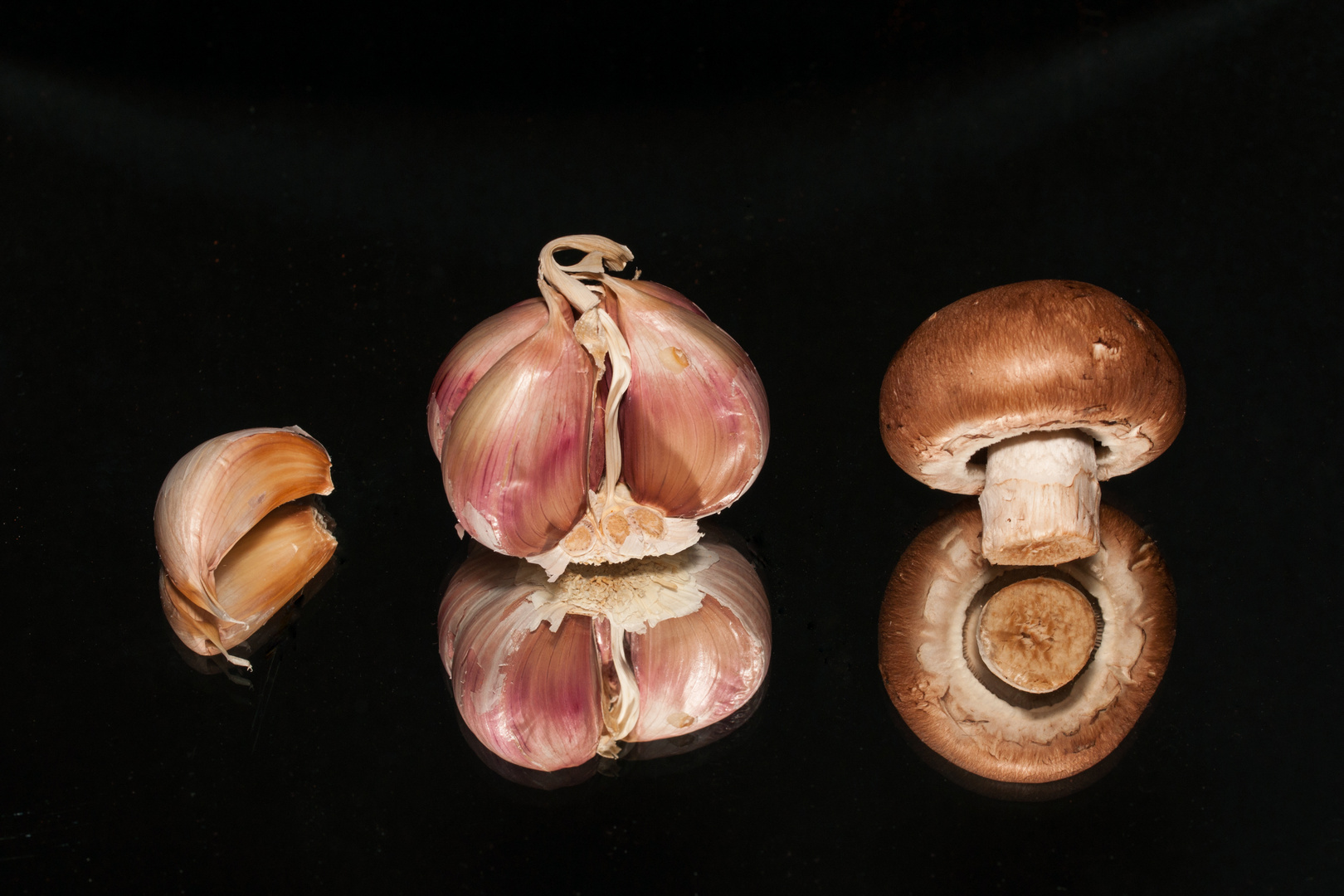 Pilz- und Knoblauch-Perspektiven gespiegelt