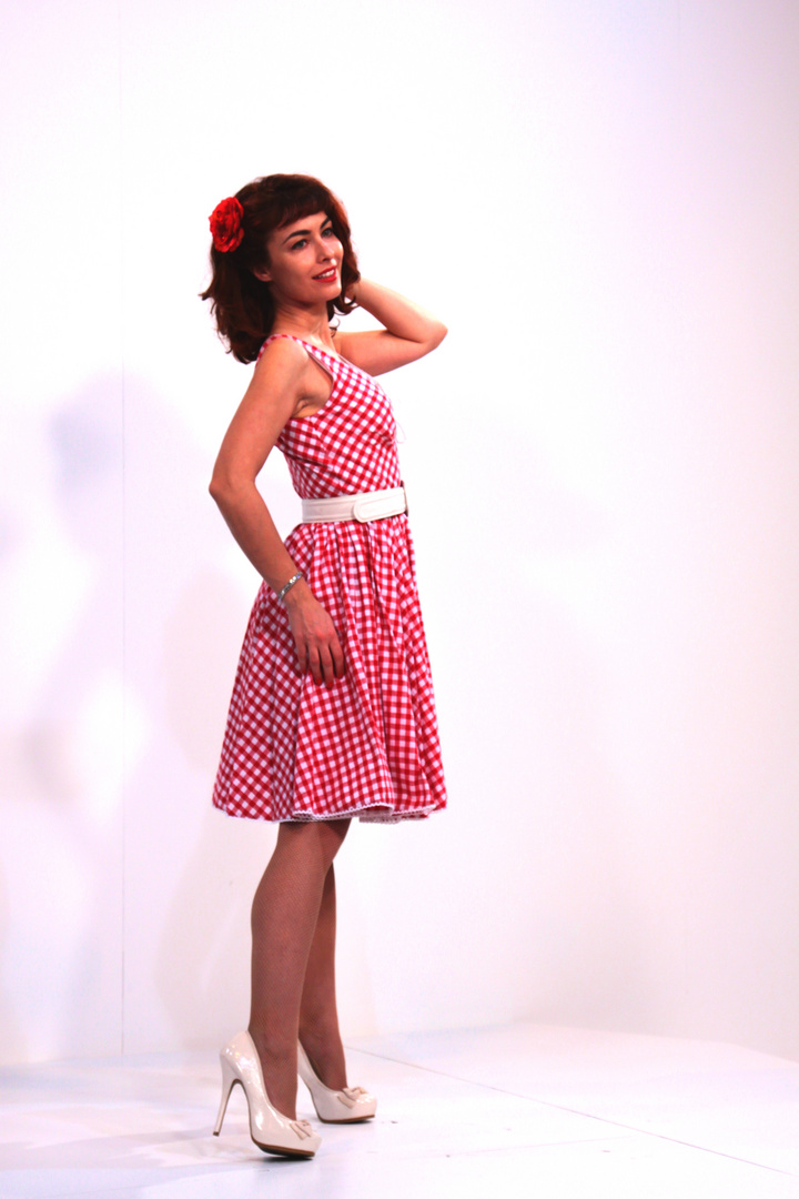 PIN-UP 1