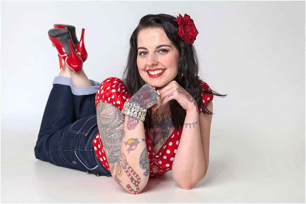 [ pin up ]