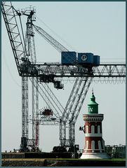 Pingelturm von 1900 und Technik von 2003...