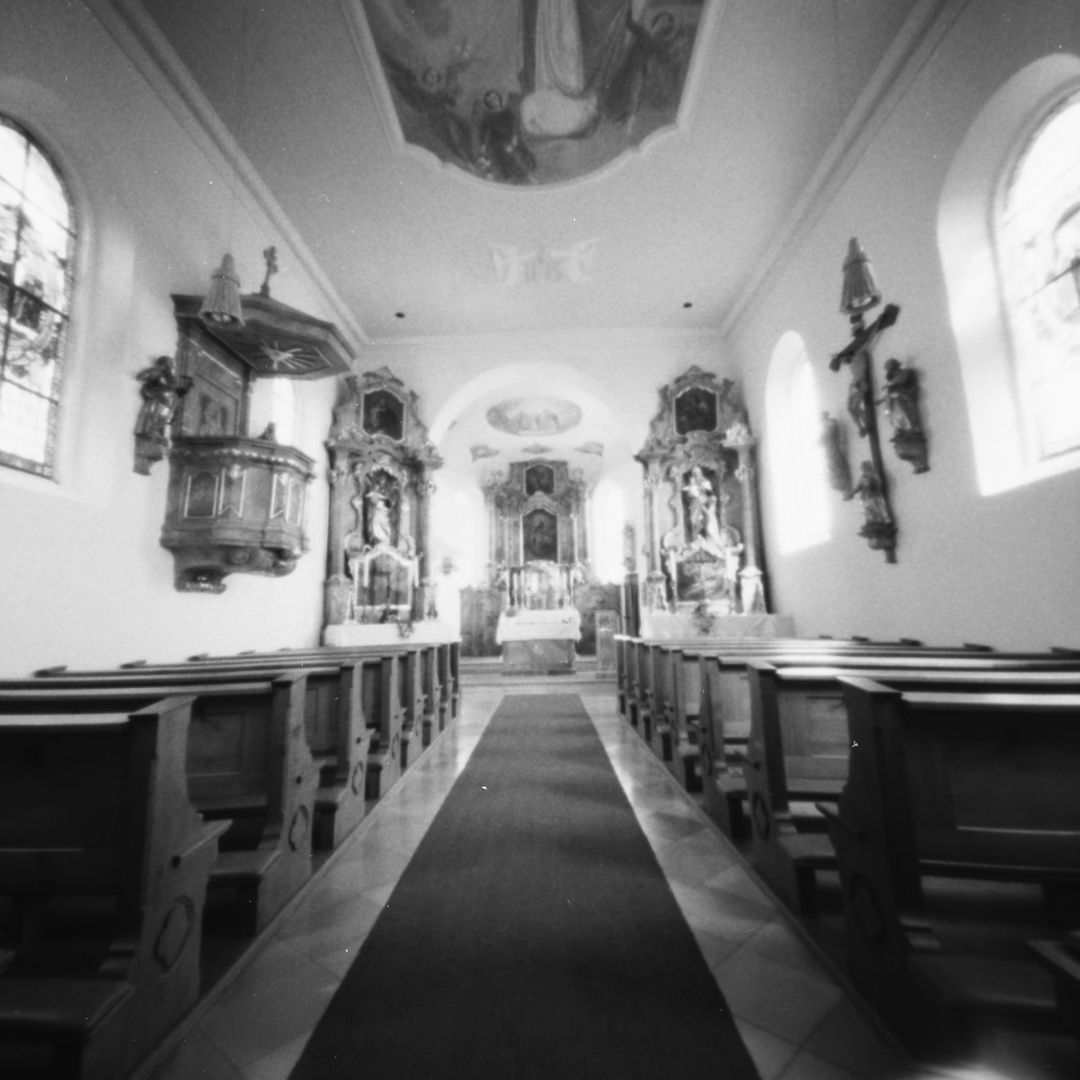 Pinhole: Bellenberg St. Peter und Paul innen