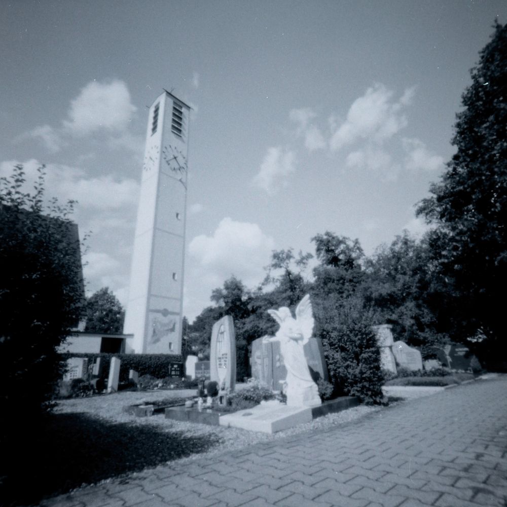 Pinhole: Bellenberg Unsere Liebe Frau vom Rosenkranz