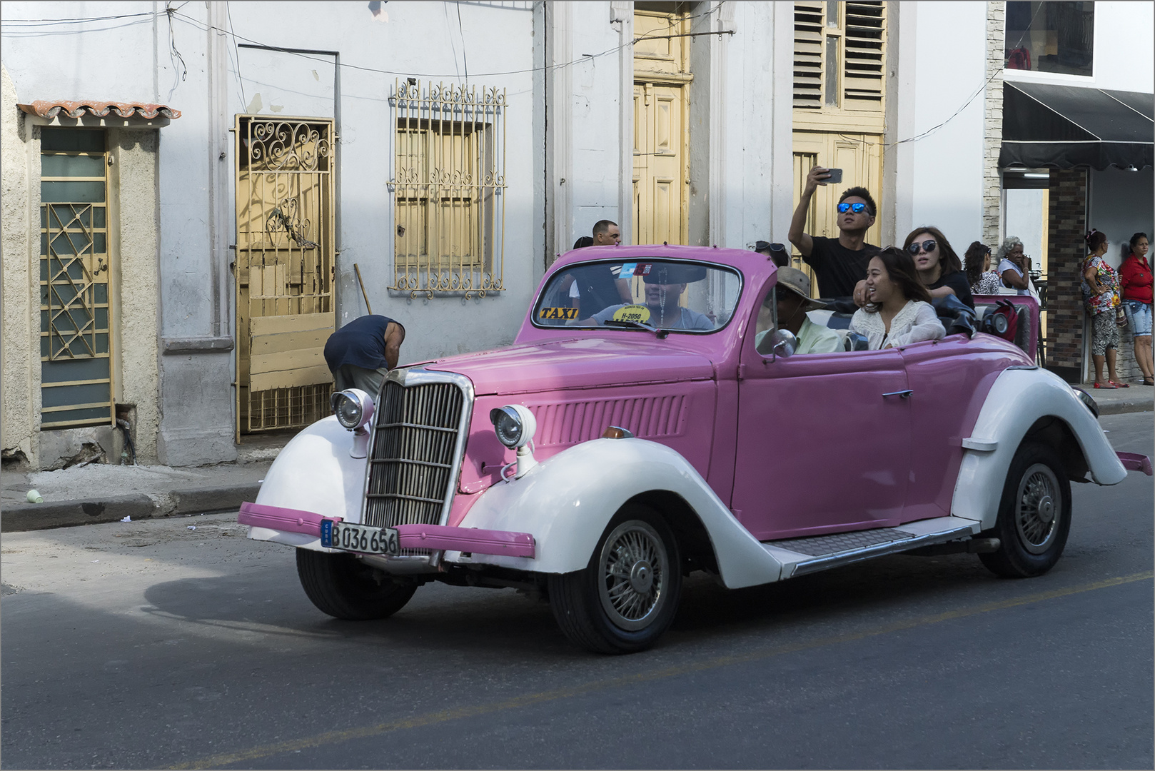 Pink Taxi