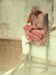 Pink woman in Agra, India