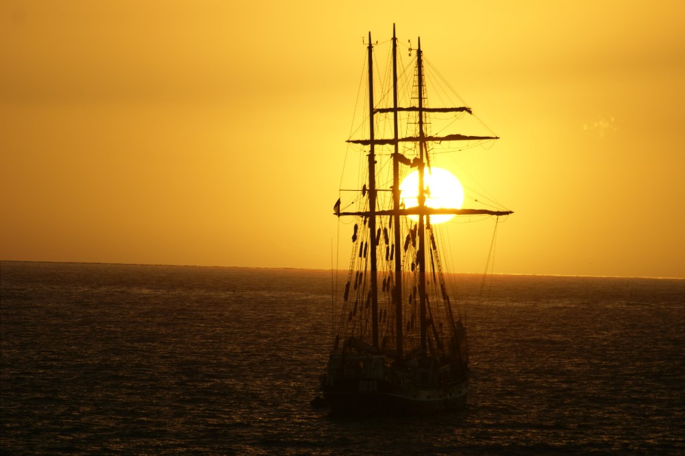 Piraten im Sonnenuntergang