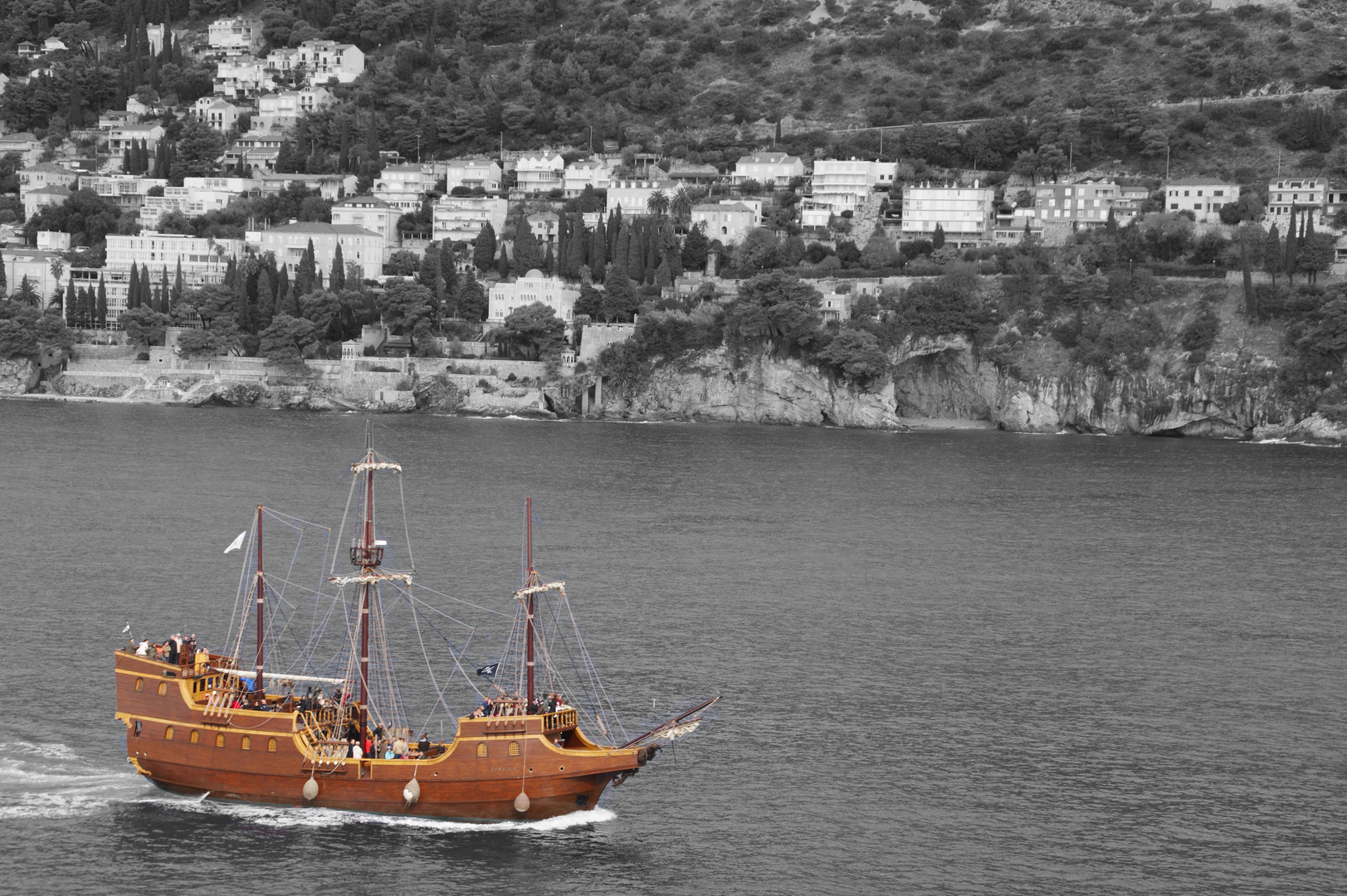 Piratenschiff vor Dubrovnik